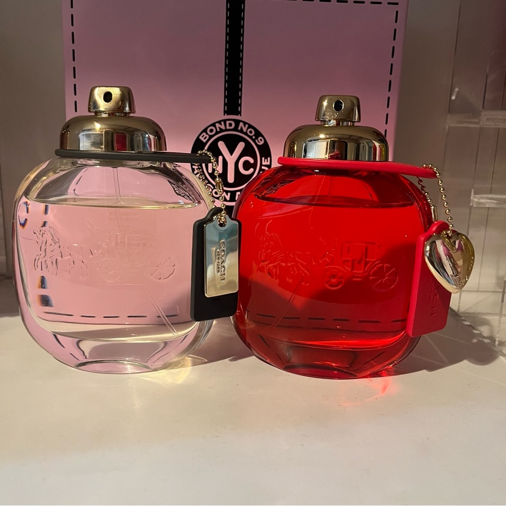 Coach New York and Coach Love perfume read‎ descriptions